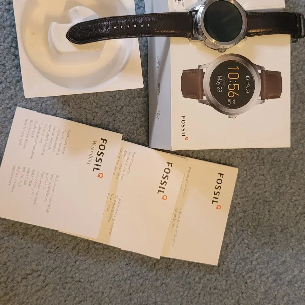 Fossil Smart Watch - Picture 3 of 3